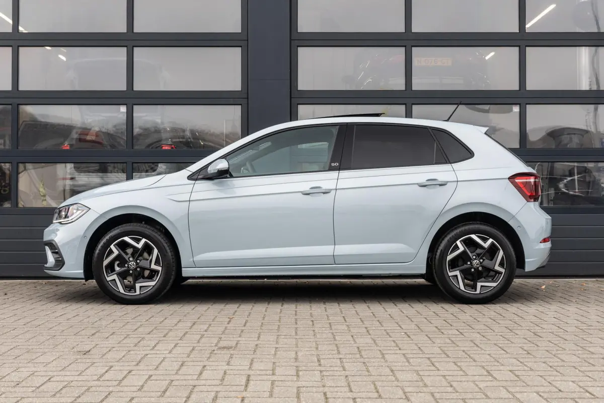 1.0 TSI 95pk DSG Edition 50 | Panoramadak | 16'' Velgen