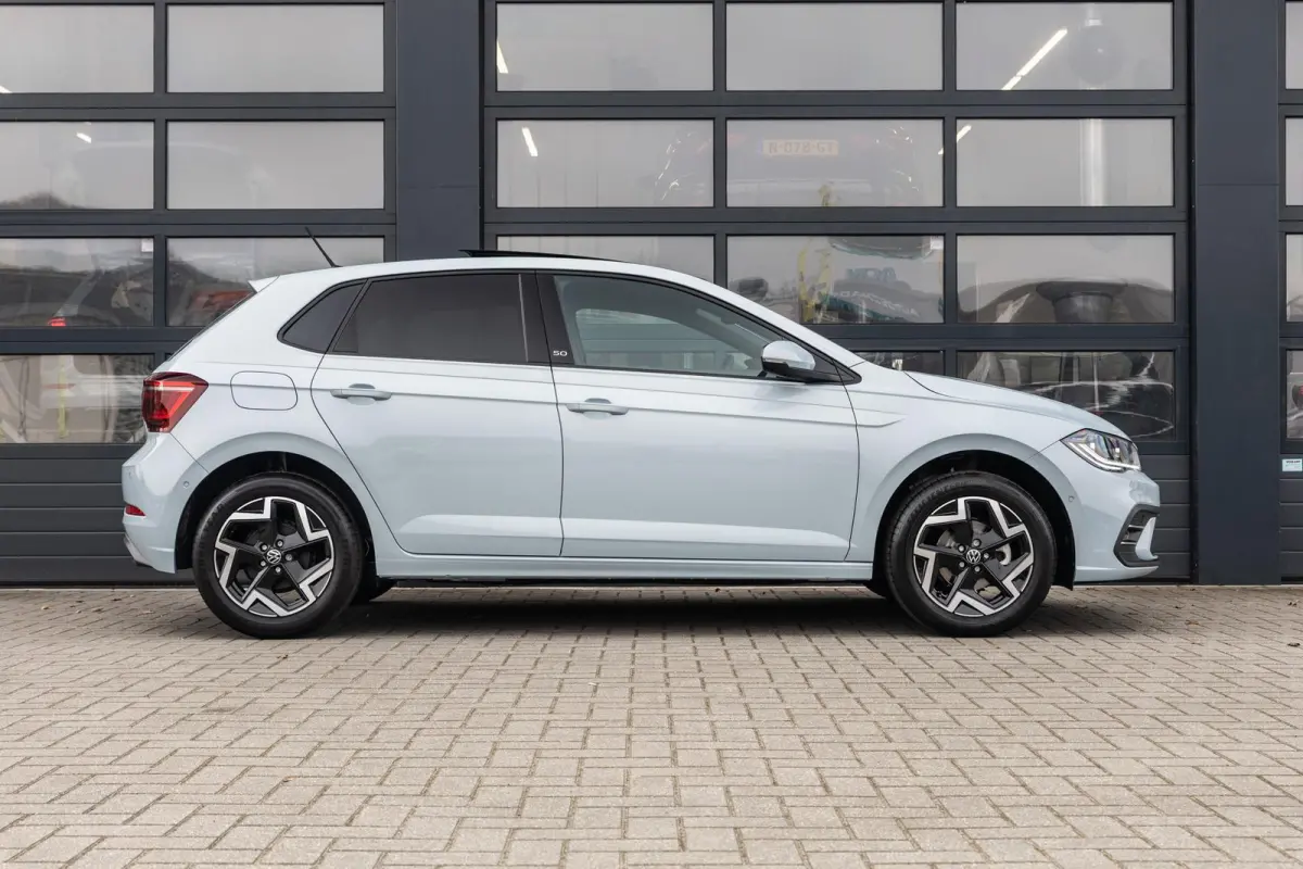1.0 TSI 95pk DSG Edition 50 | Panoramadak | 16'' Velgen