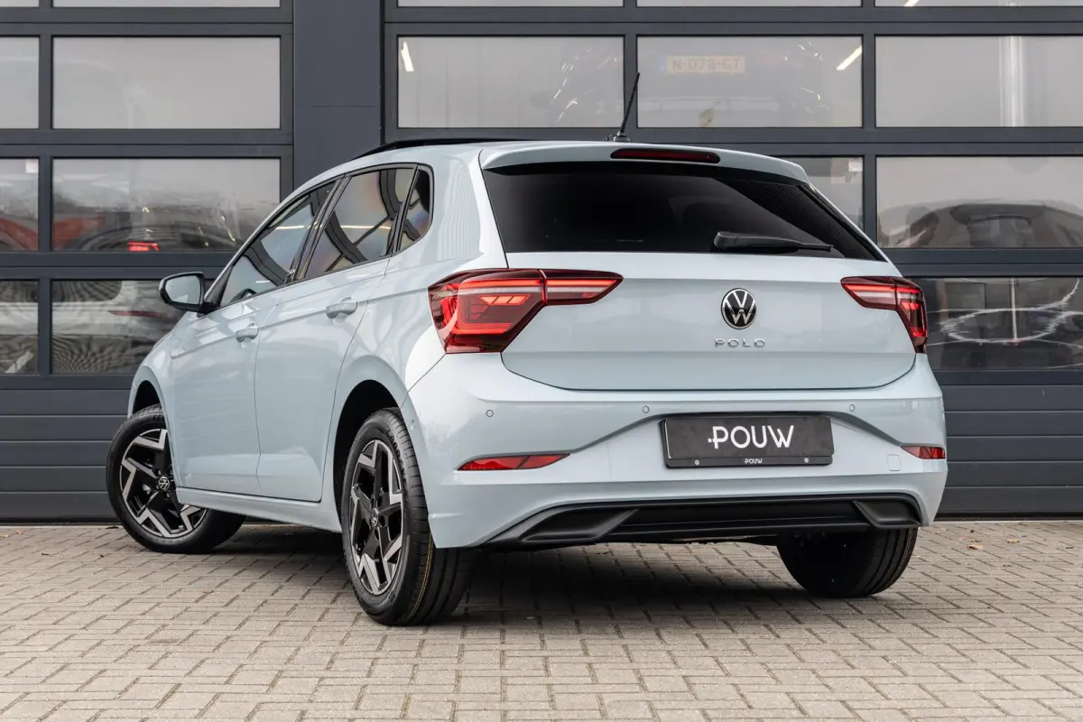 1.0 TSI 95pk DSG Edition 50 | Panoramadak | 16'' Velgen