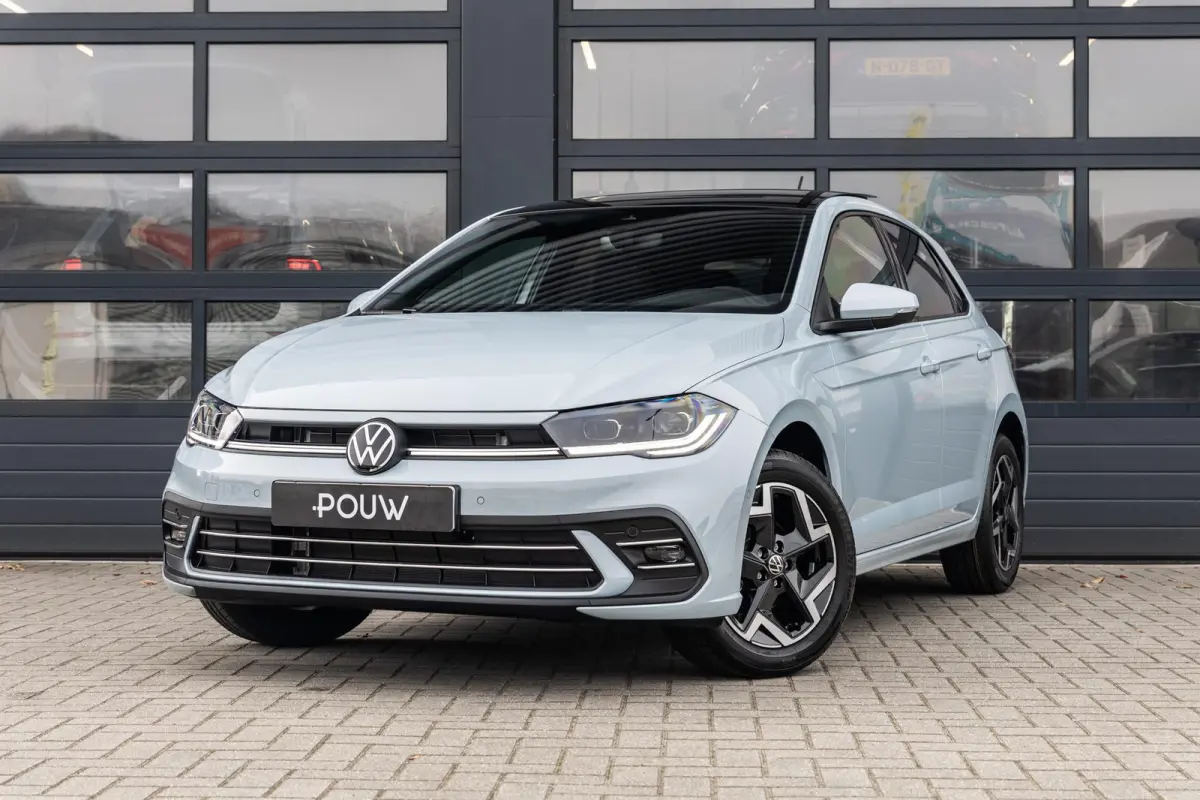 1.0 TSI 95pk DSG Edition 50 | Panoramadak | 16'' Velgen