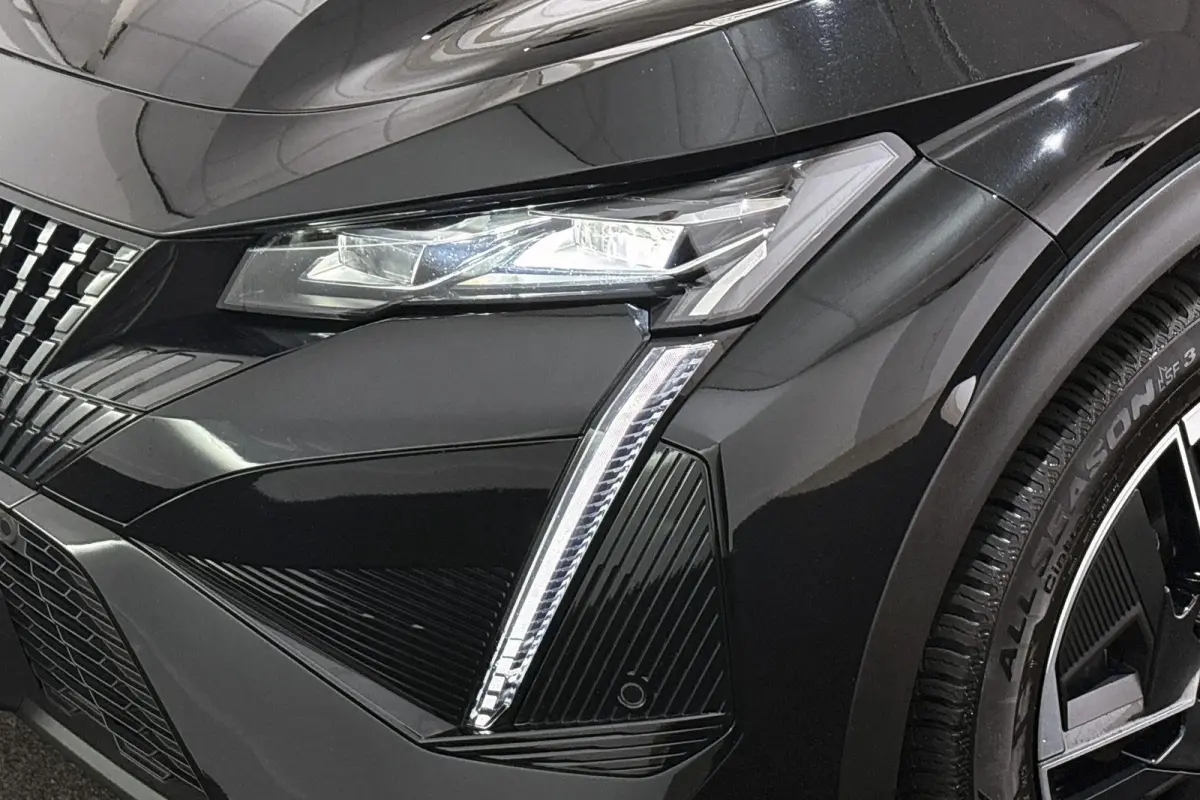 1.6 HYbrid 225 EAT8 GT FOCAL Alcantara Massage 360 Camera