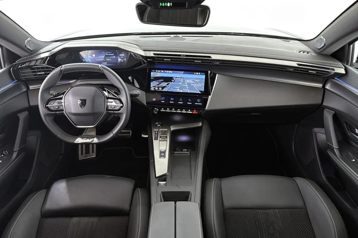 1.6 HYbrid 225 EAT8 GT FOCAL Alcantara Massage 360 Camera