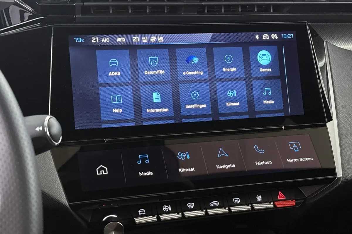 1.6 HYbrid 225 EAT8 GT FOCAL Alcantara Massage 360 Camera