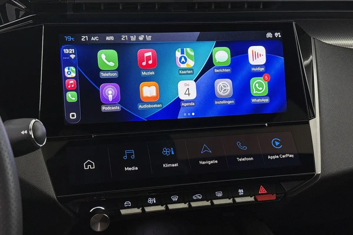 1.6 HYbrid 225 EAT8 GT FOCAL Alcantara Massage 360 Camera
