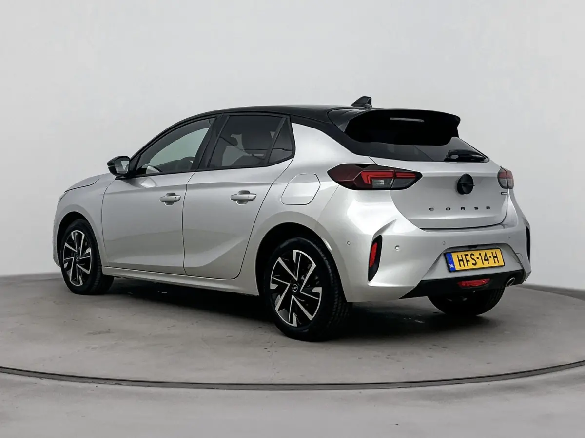 1.2 110pk Hybrid GS | Digitale cockpit | Lichtmetalen velgen | Climate control | Extra getinte ramen achter | Dodehoeksysteem |