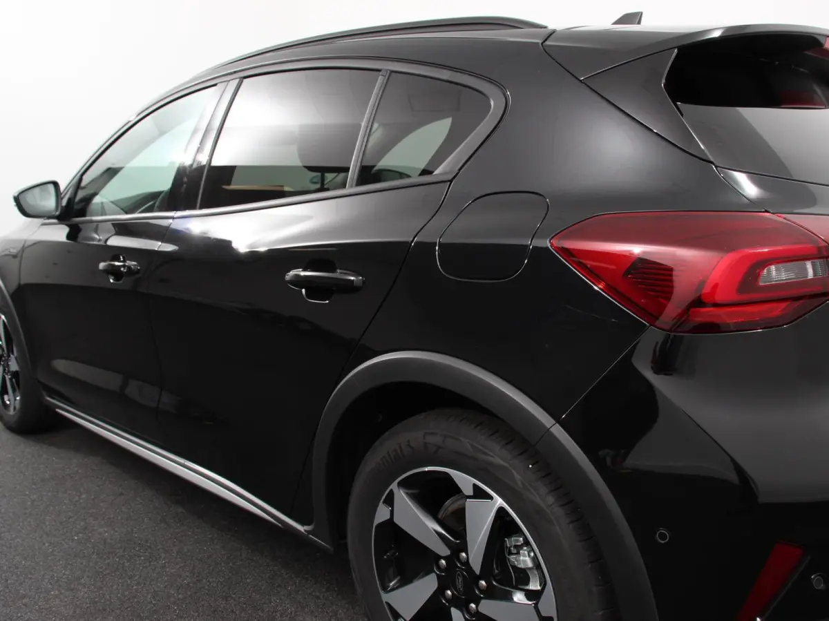 1.0 EcoBoost 155pk Hybrid Automaat Active X Navigatie Climate Control Camera Parkeer sensoren B&O Dab Led Lichtmetalen velgen