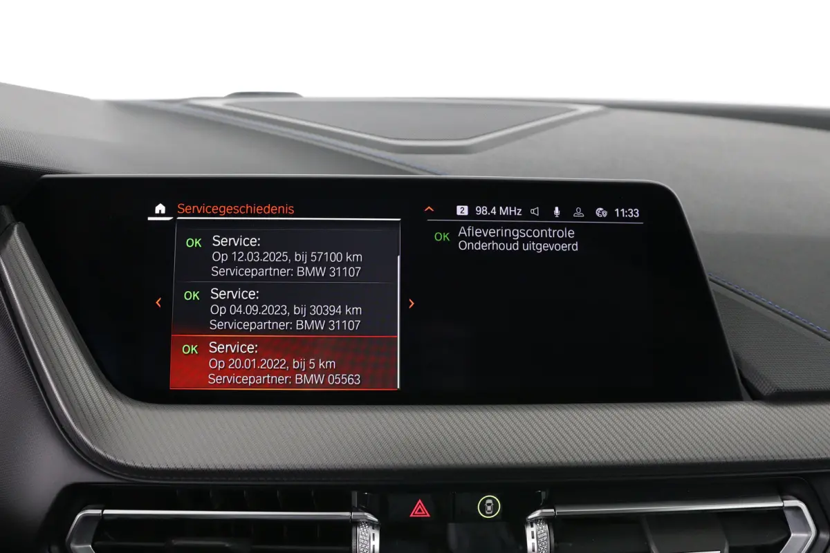 118i Business Edition M Sport | 1e Eigenaar! | Dealer Onderhouden! | Sportstoelen | LED | Clima | Navi | Half Leder | Keyless | Lichtmetalen Velgen | Parkeersensoren V+A