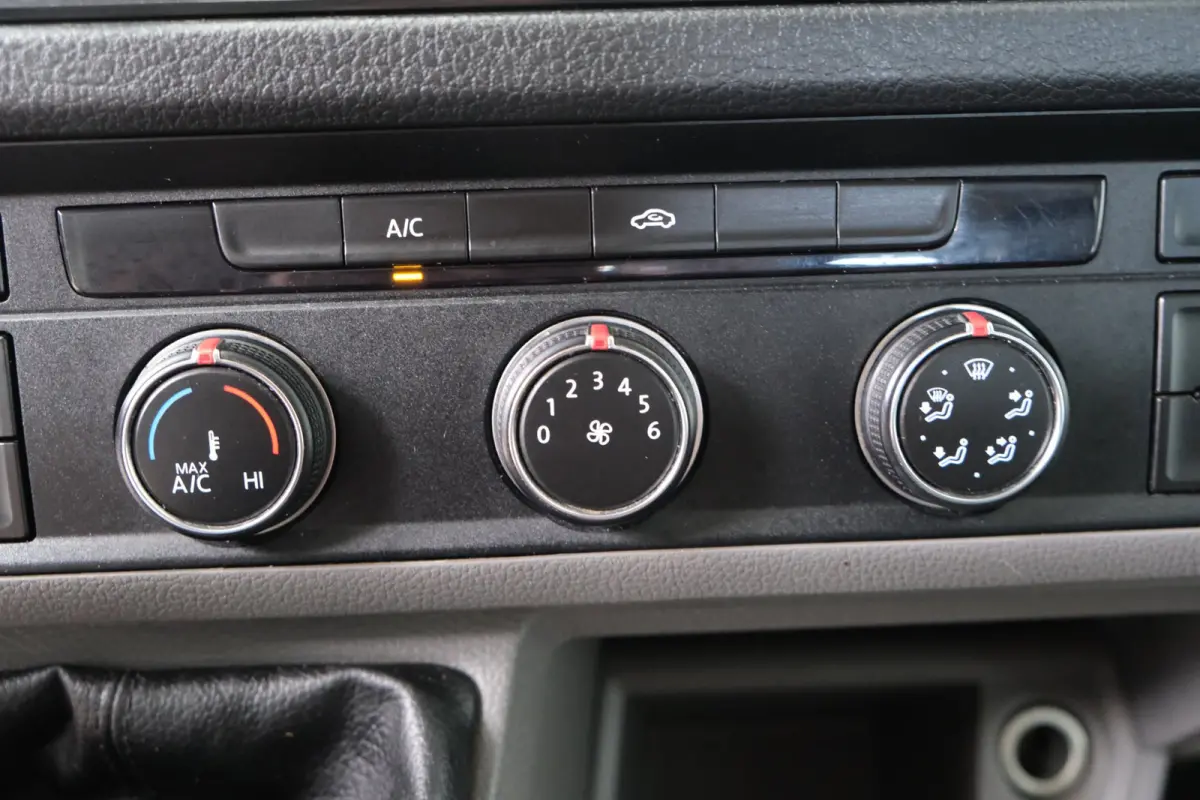 50 2.0 TDI L4 DL DC Comfortline Pick-Up - N.A.P. Airco, Cruise, Trekhaak.