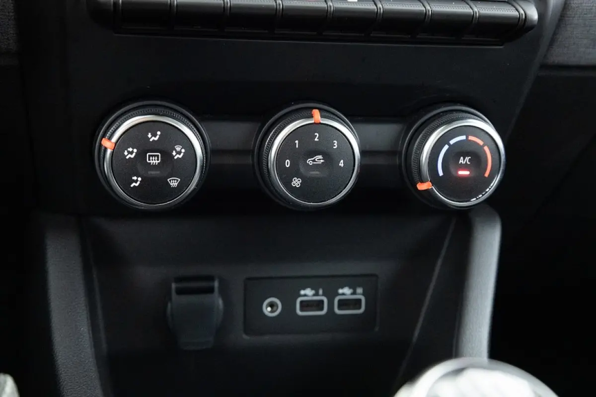 1.0 TCe 90 GPF evolution | Full LED | AIRCO | PDC ✅ 1e Eigenaar | CARPLAY