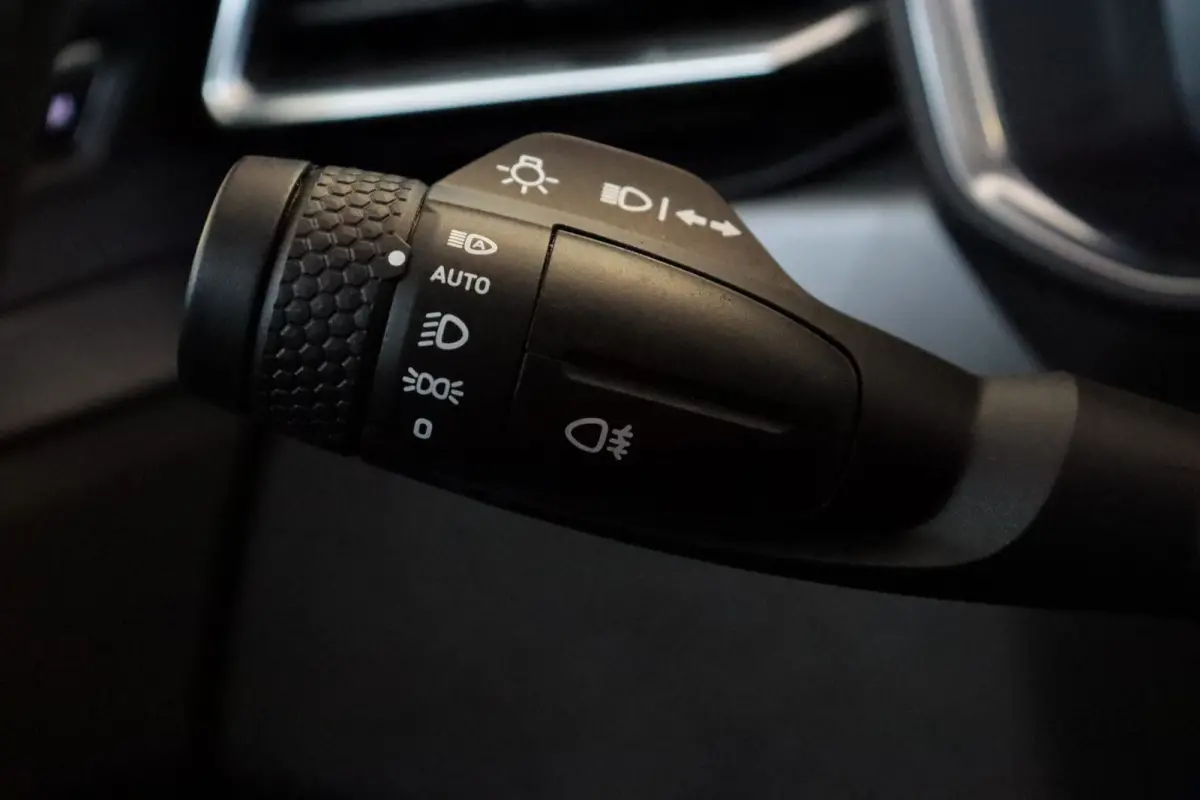 1.5 | NAVI / APPCONNECT | 360-CAMERA | SCHUIF / KANTELDAK | STOELVERW + GEHEUGEN | LANE-KEEPING / WARNING |