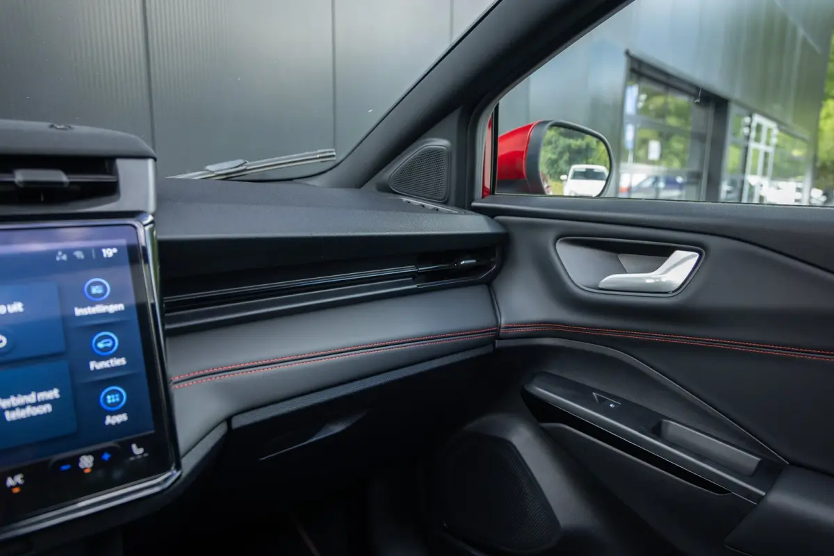 1.0 EcoBoost ST-Line X | Automaat | Matrix LED | Panoramadak | Adaptieve cruise | 19 INCH | Dodehoek detectie | B&O | Elec. achterklep
