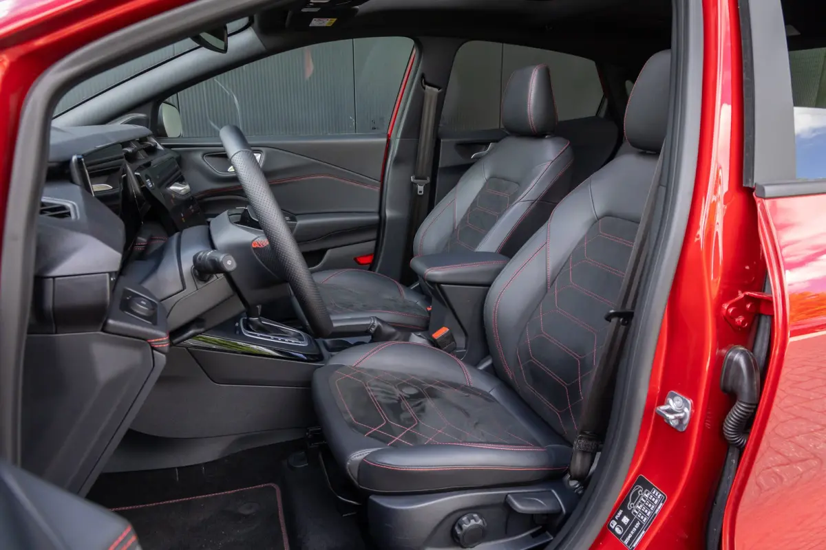 1.0 EcoBoost ST-Line X | Automaat | Matrix LED | Panoramadak | Adaptieve cruise | 19 INCH | Dodehoek detectie | B&O | Elec. achterklep