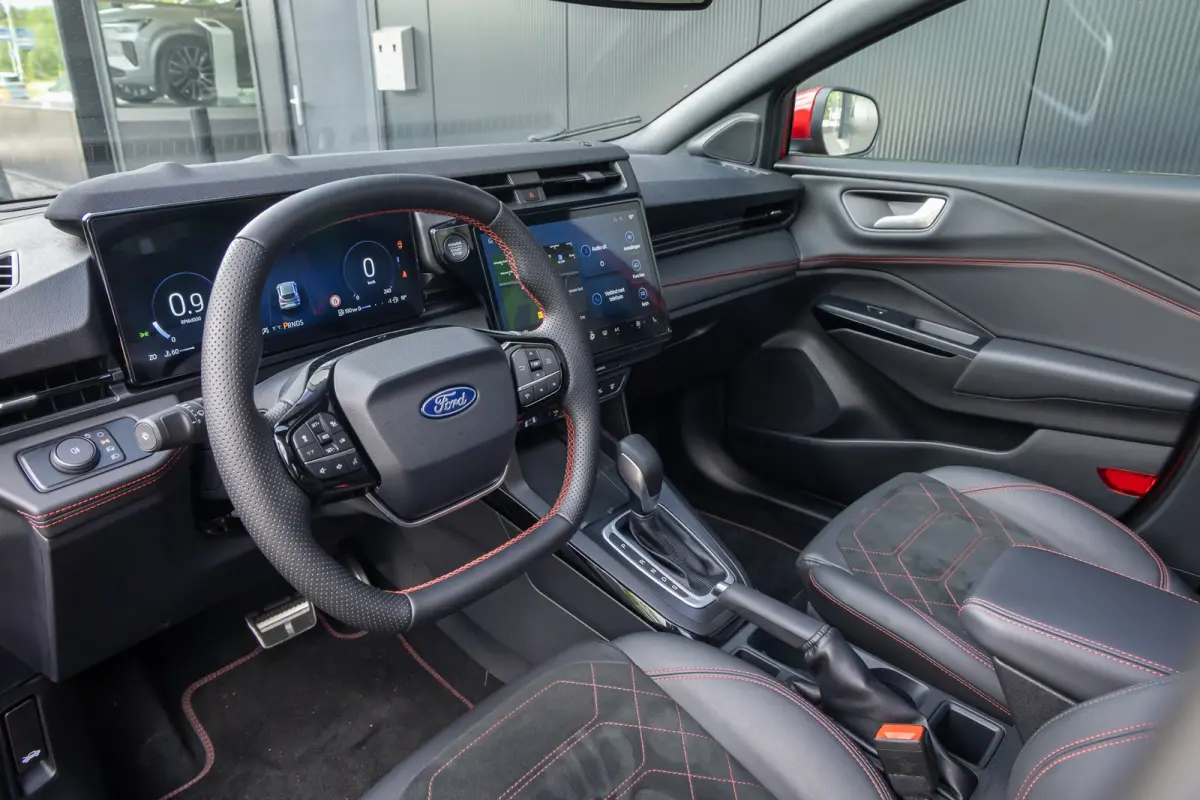 1.0 EcoBoost ST-Line X | Automaat | Matrix LED | Panoramadak | Adaptieve cruise | 19 INCH | Dodehoek detectie | B&O | Elec. achterklep