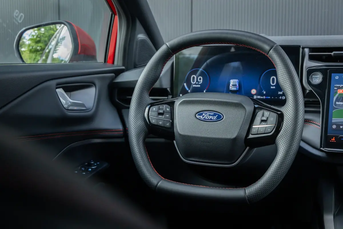 1.0 EcoBoost ST-Line X | Automaat | Matrix LED | Panoramadak | Adaptieve cruise | 19 INCH | Dodehoek detectie | B&O | Elec. achterklep