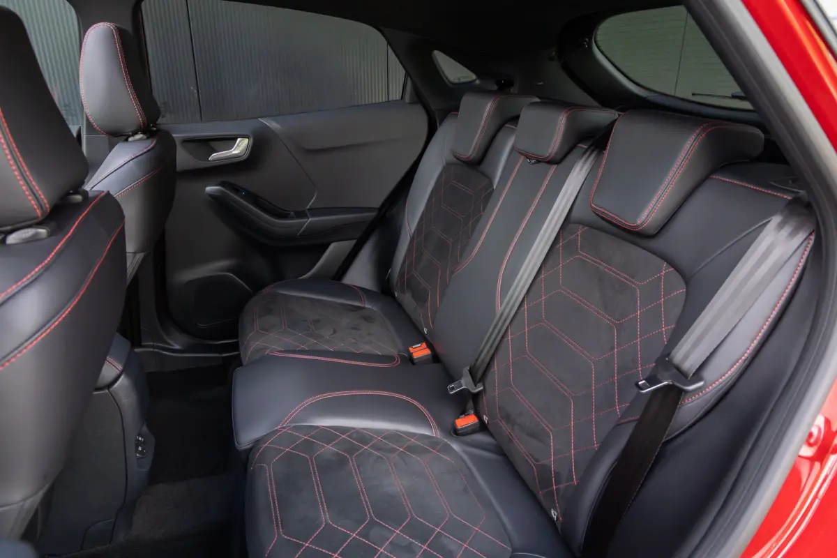 1.0 EcoBoost ST-Line X | Automaat | Matrix LED | Panoramadak | Adaptieve cruise | 19 INCH | Dodehoek detectie | B&O | Elec. achterklep