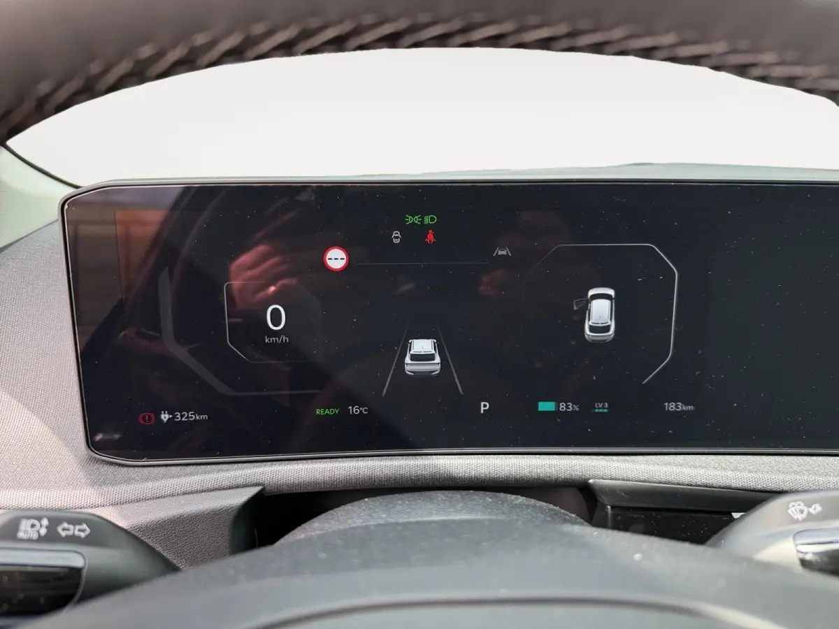 Black Edition 63 kWh | NAVI | CAMERA | ANDROID & APPLE CARPLAY | BLACK EDITION | 20 INCH & ALL SEASON | ETC...