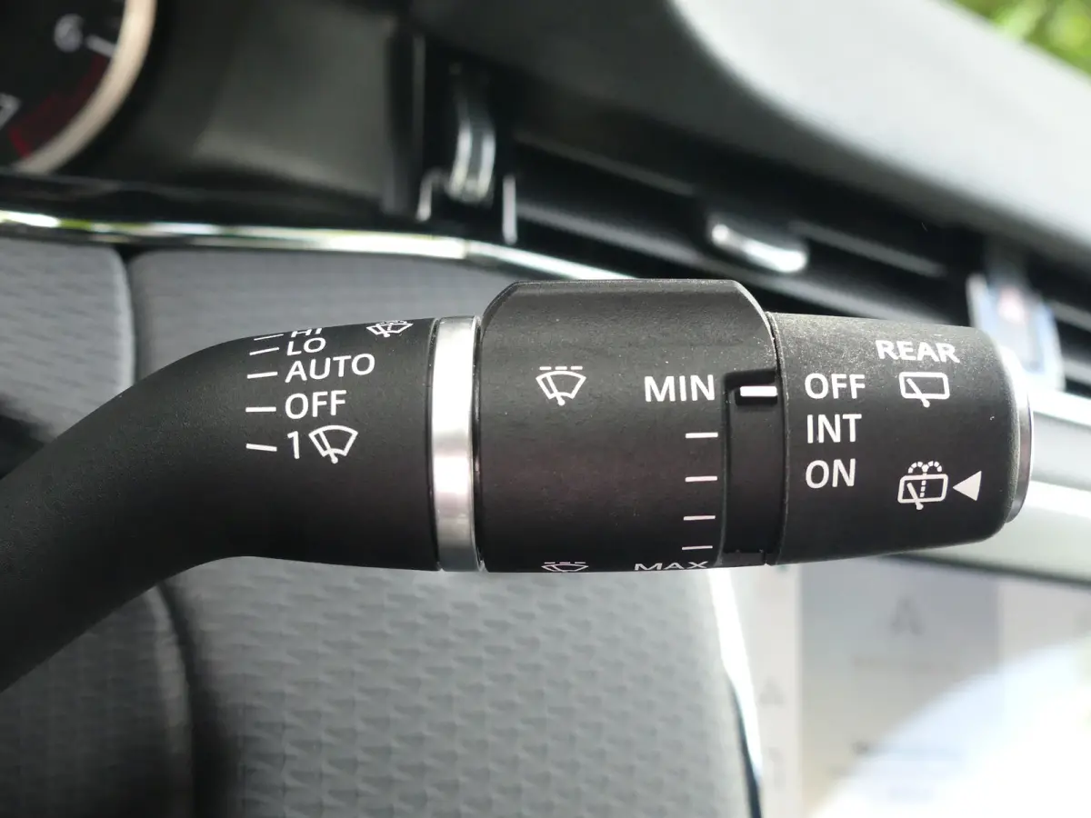 1.5 P300e AWD R-Dynamic S | TREKHAAK | CAMERA | PARKEERSENSOREN V+A | ELEKTRISCHE ACHTERKLEP | NAVI | APPLE CARPLAY / ANDROID AUTO | LMV 18" |