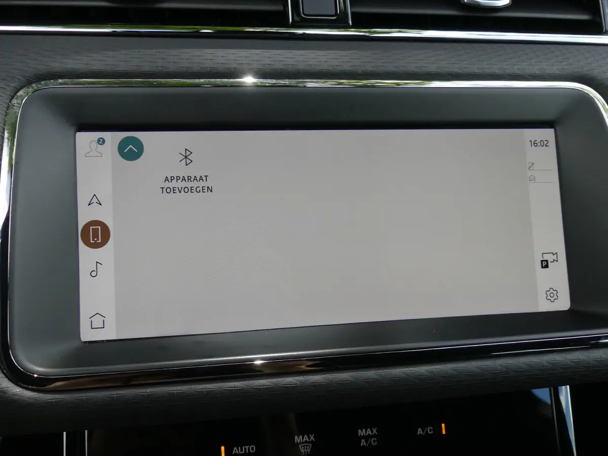 1.5 P300e AWD R-Dynamic S | TREKHAAK | CAMERA | PARKEERSENSOREN V+A | ELEKTRISCHE ACHTERKLEP | NAVI | APPLE CARPLAY / ANDROID AUTO | LMV 18" |