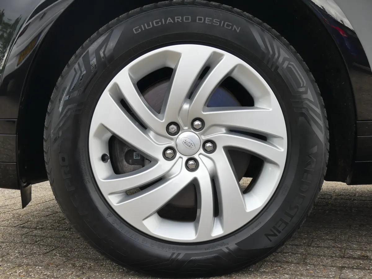 1.5 P300e AWD R-Dynamic S | TREKHAAK | CAMERA | PARKEERSENSOREN V+A | ELEKTRISCHE ACHTERKLEP | NAVI | APPLE CARPLAY / ANDROID AUTO | LMV 18" |