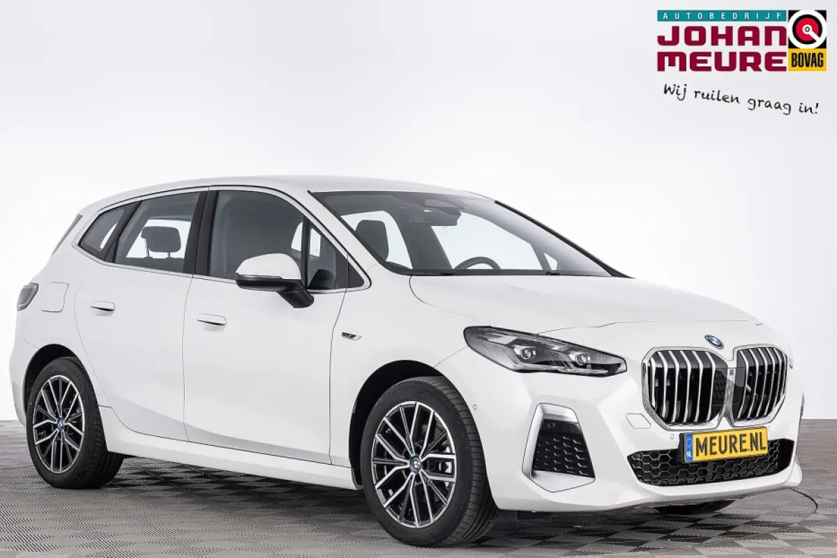 225 xDrive M Sport | Keyless | Half LEDER | CAMERA | PHEV