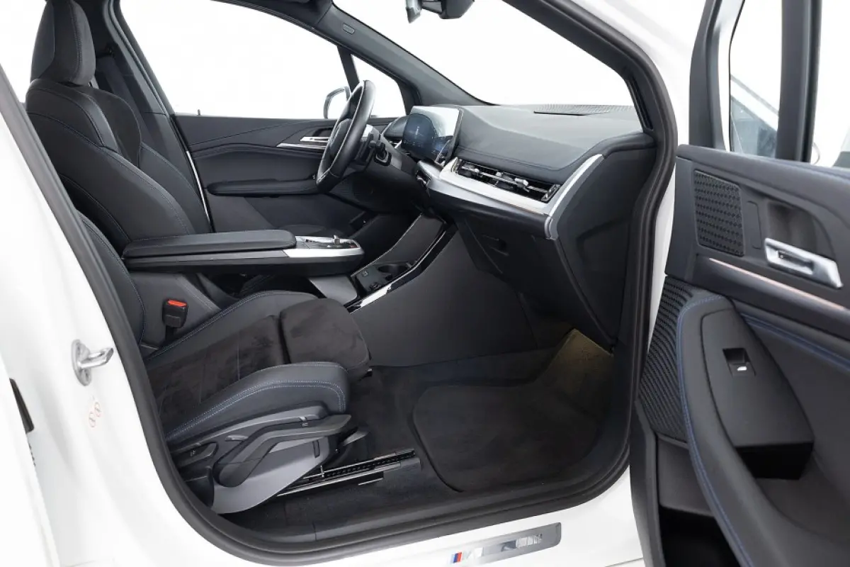 225 xDrive M Sport | Keyless | Half LEDER | CAMERA | PHEV
