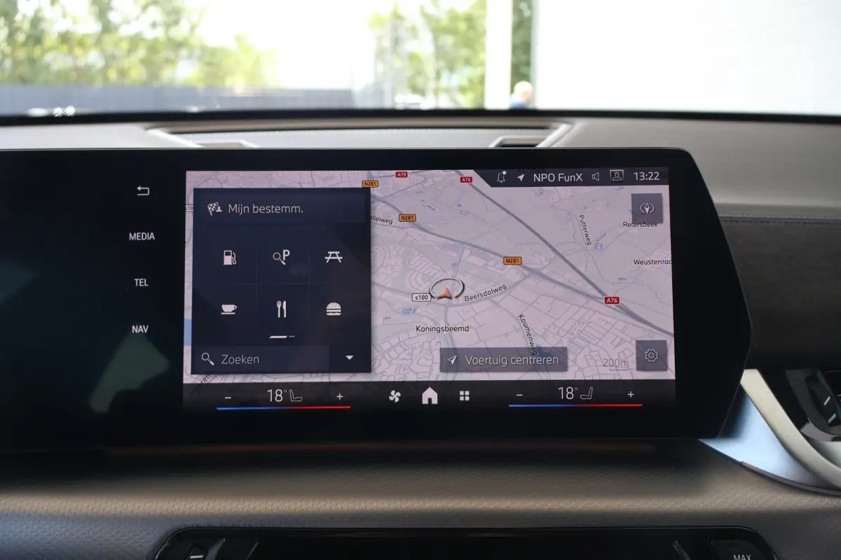 sDrive18i | M Sportpakket Pro | Panoramadak | Stoelverwarming