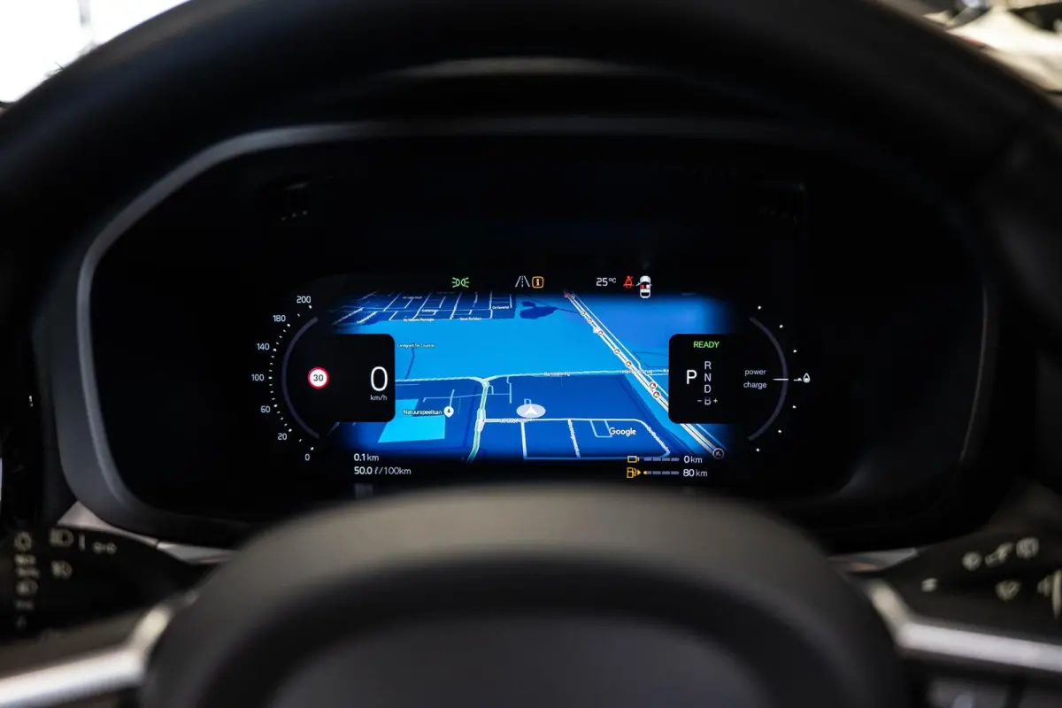 2.0 T6 Plug-in hybrid AWD Essential Edition Bright Schuifdak | Camera