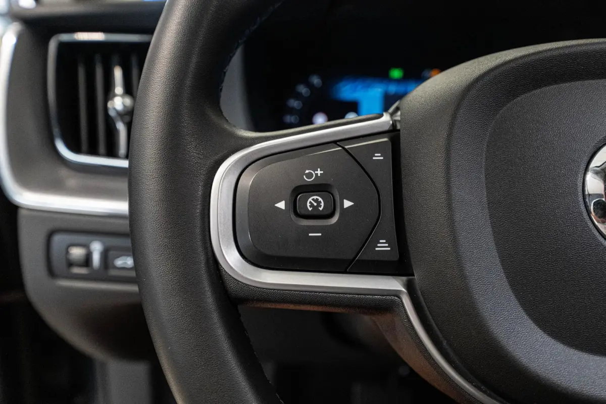 2.0 T6 Plug-in hybrid AWD Essential Edition Bright Schuifdak | Camera