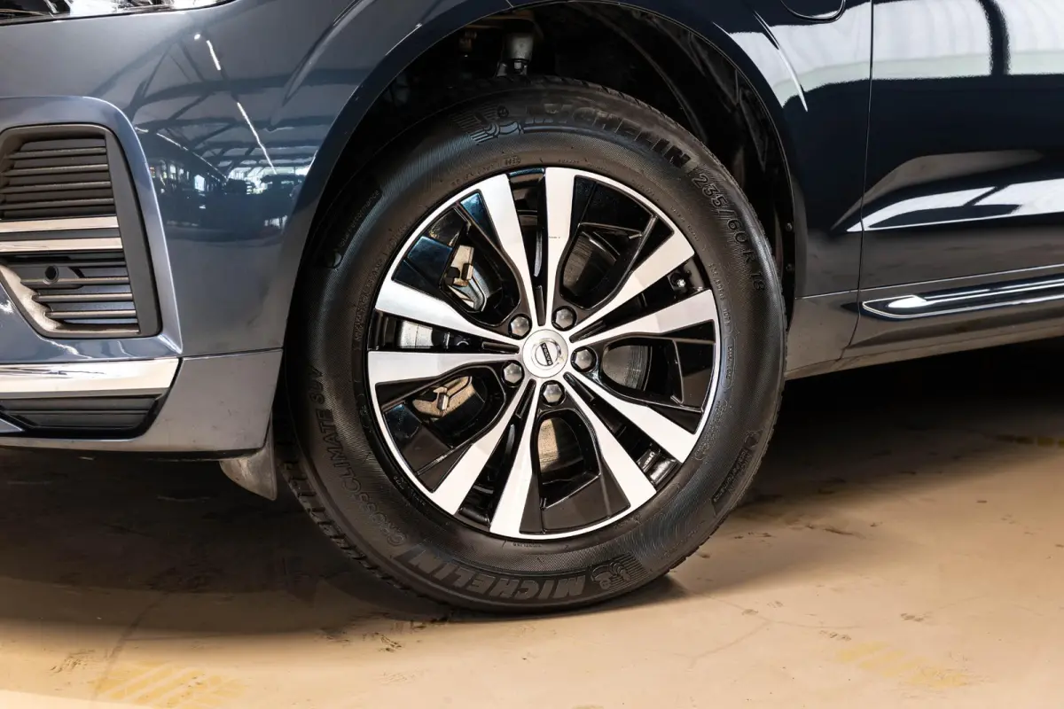 2.0 T6 Plug-in hybrid AWD Essential Edition Bright Schuifdak | Camera