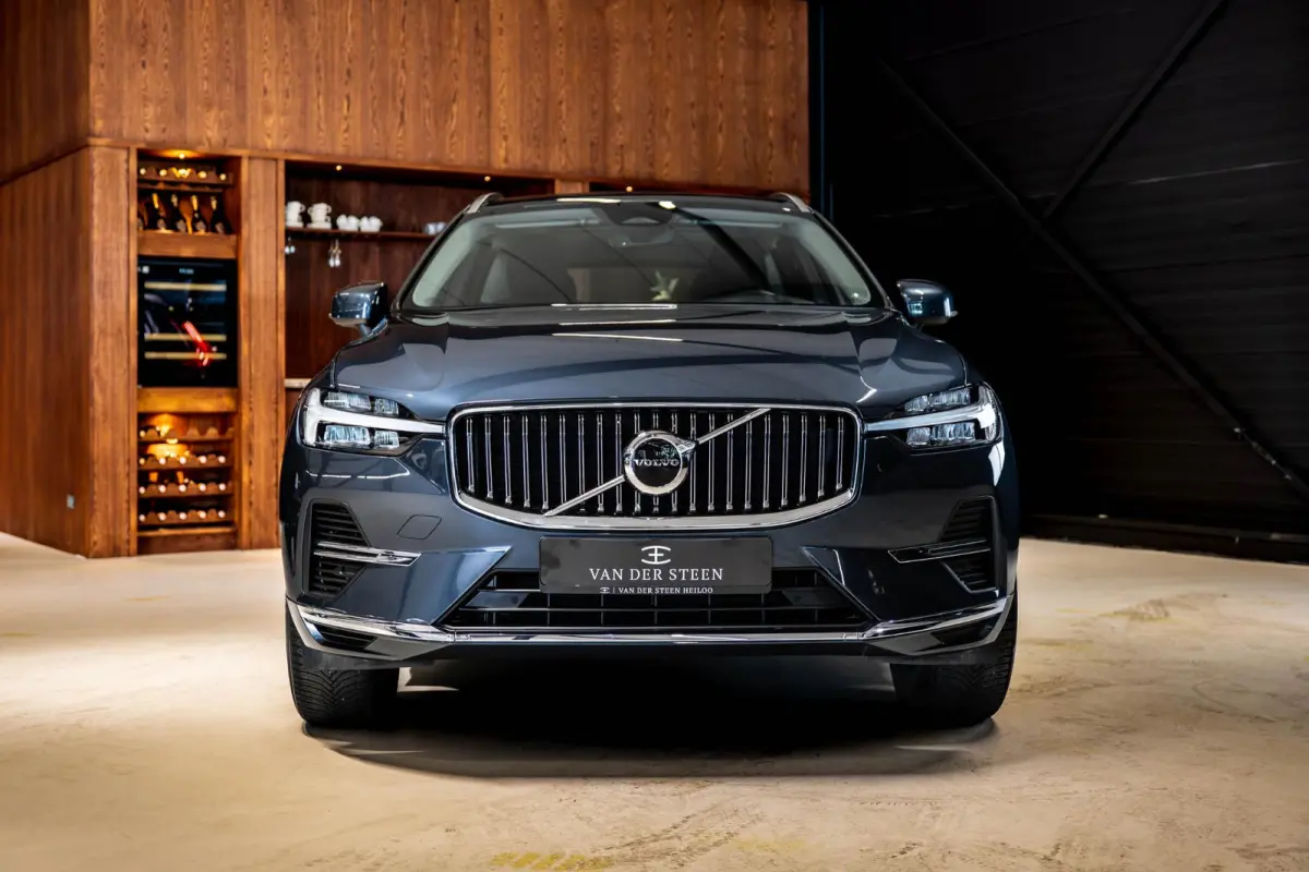 2.0 T6 Plug-in hybrid AWD Essential Edition Bright Schuifdak | Camera