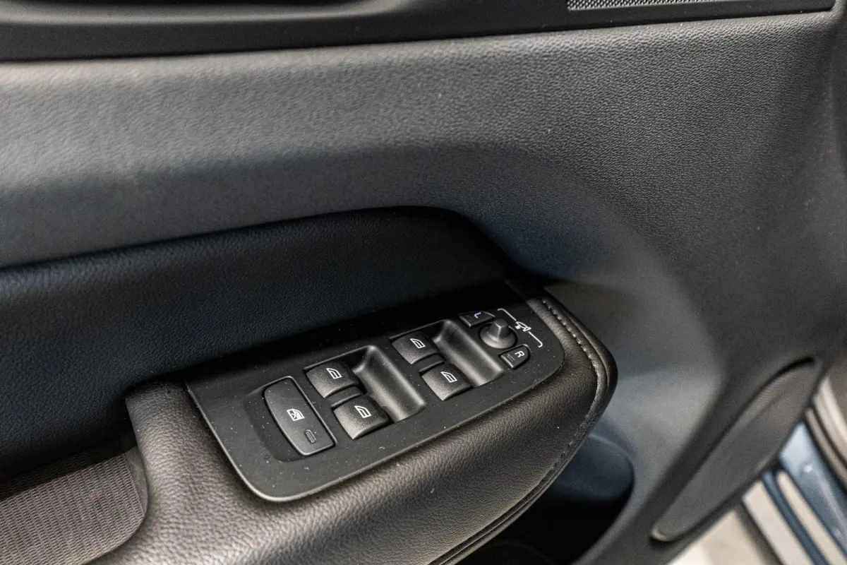 2.0 T6 Plug-in hybrid AWD Essential Edition Bright Schuifdak | Camera