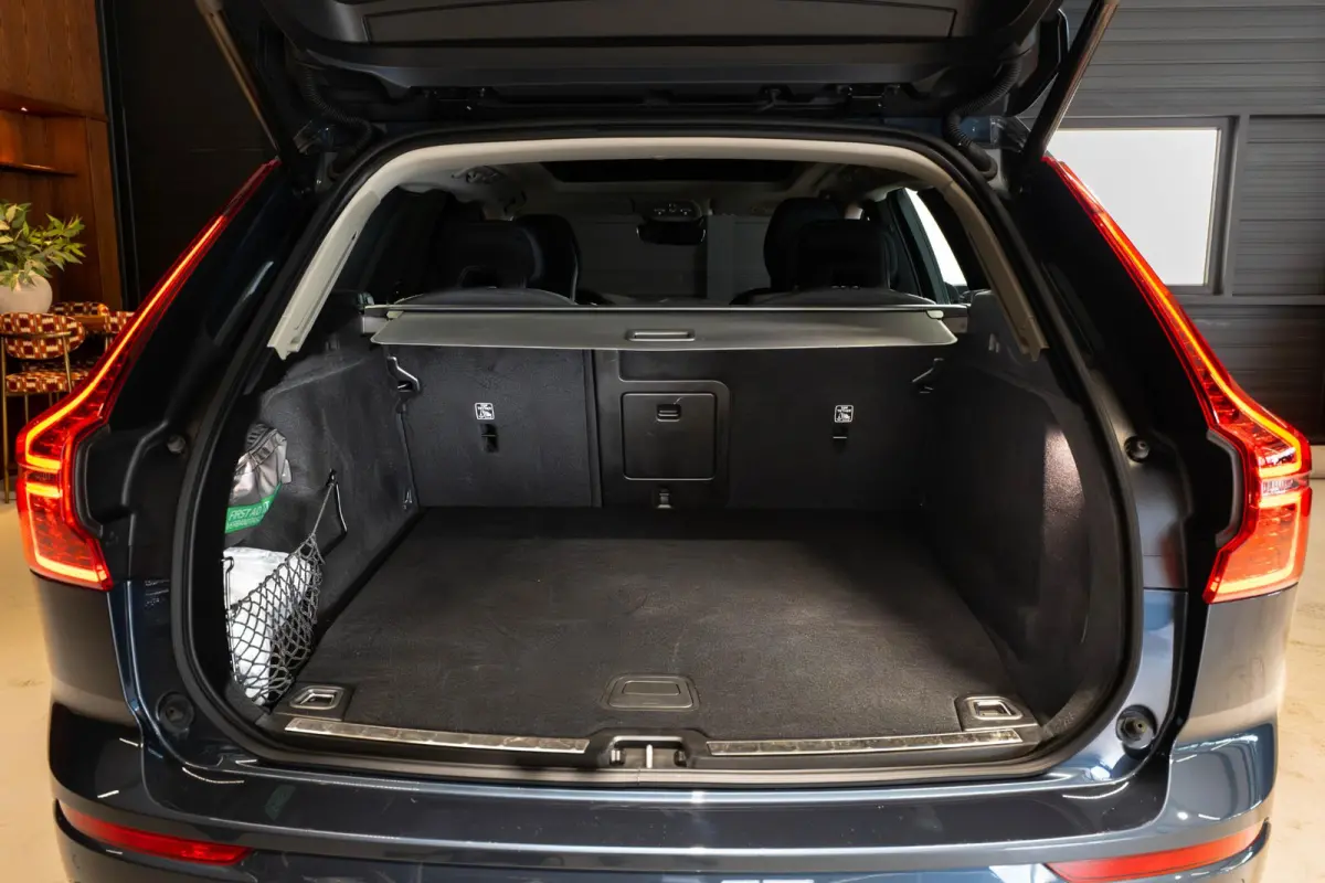 2.0 T6 Plug-in hybrid AWD Essential Edition Bright Schuifdak | Camera
