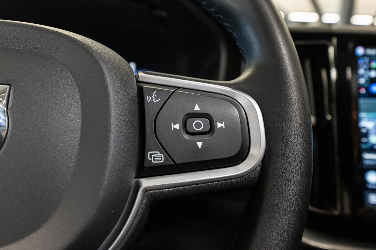 2.0 T6 Plug-in hybrid AWD Essential Edition Bright Schuifdak | Camera
