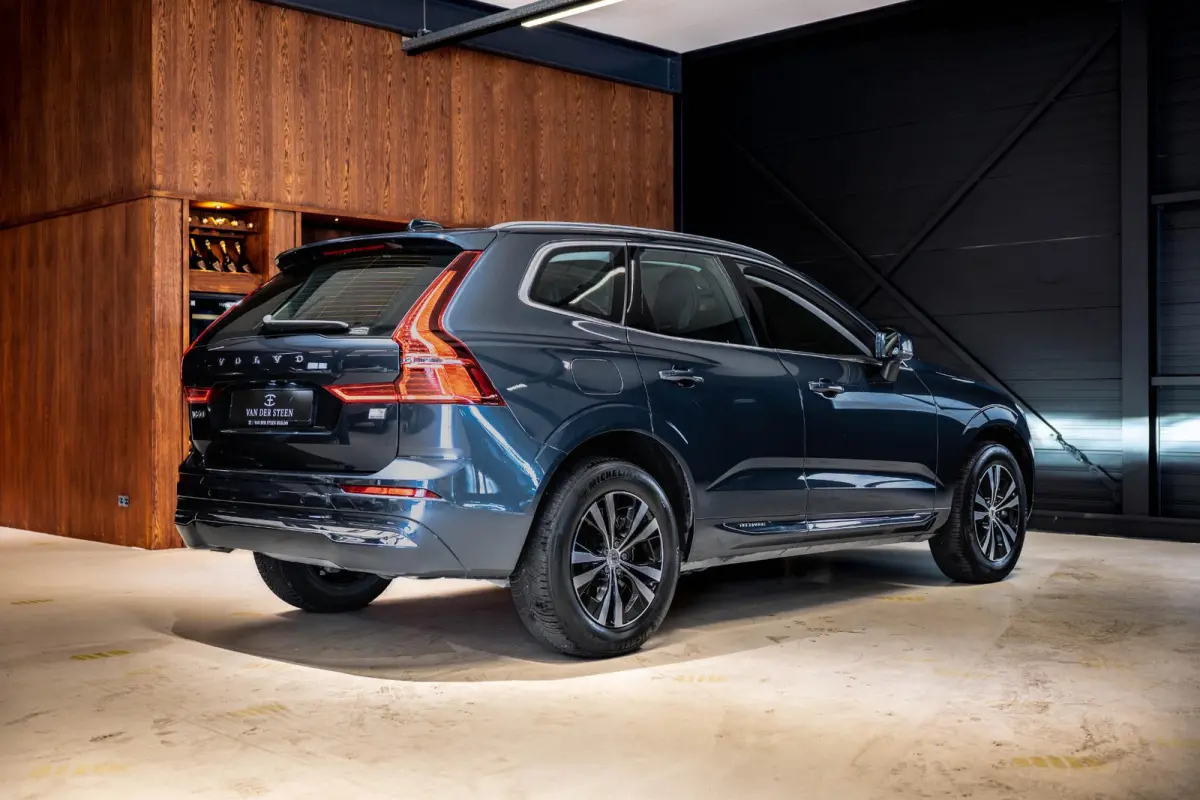 2.0 T6 Plug-in hybrid AWD Essential Edition Bright Schuifdak | Camera