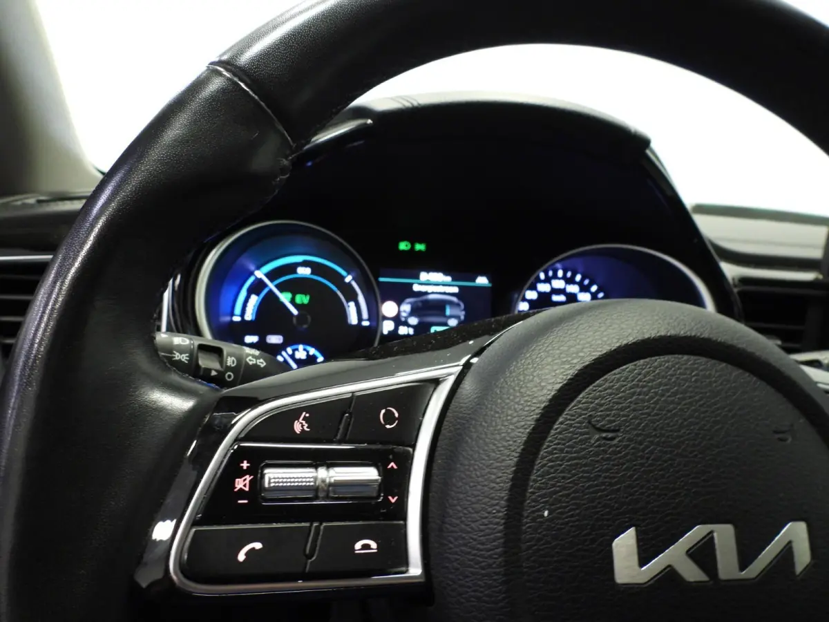1.6 GDi PHEV Plug-In DynamicPlusLine NAVI/CAMERA/MEMORY/EL.KLEP/18"LMV!