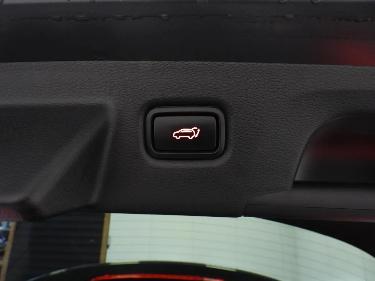 1.6 GDi PHEV Plug-In DynamicPlusLine NAVI/CAMERA/MEMORY/EL.KLEP/18"LMV!