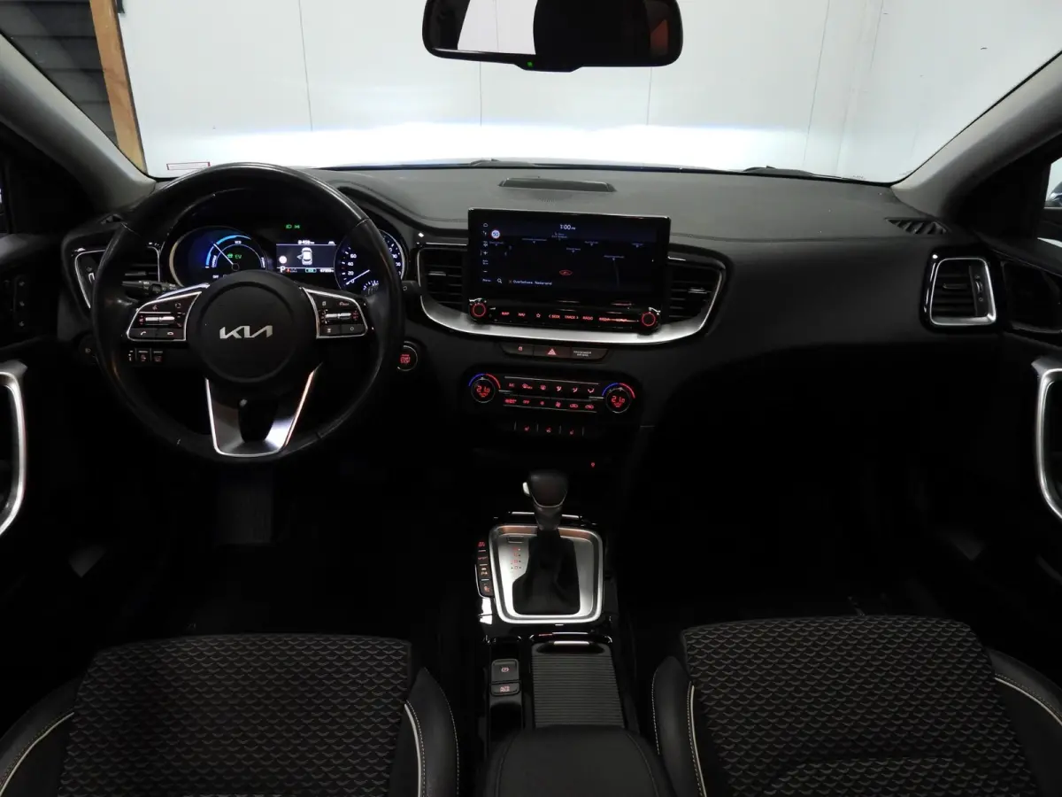 1.6 GDi PHEV Plug-In DynamicPlusLine NAVI/CAMERA/MEMORY/EL.KLEP/18"LMV!