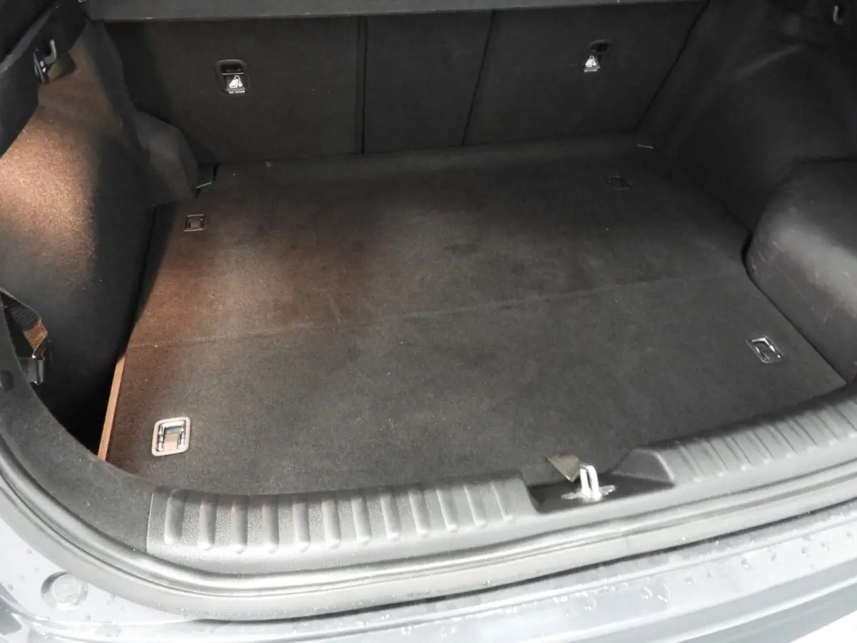 1.6 GDi PHEV Plug-In DynamicPlusLine NAVI/CAMERA/MEMORY/EL.KLEP/18"LMV!