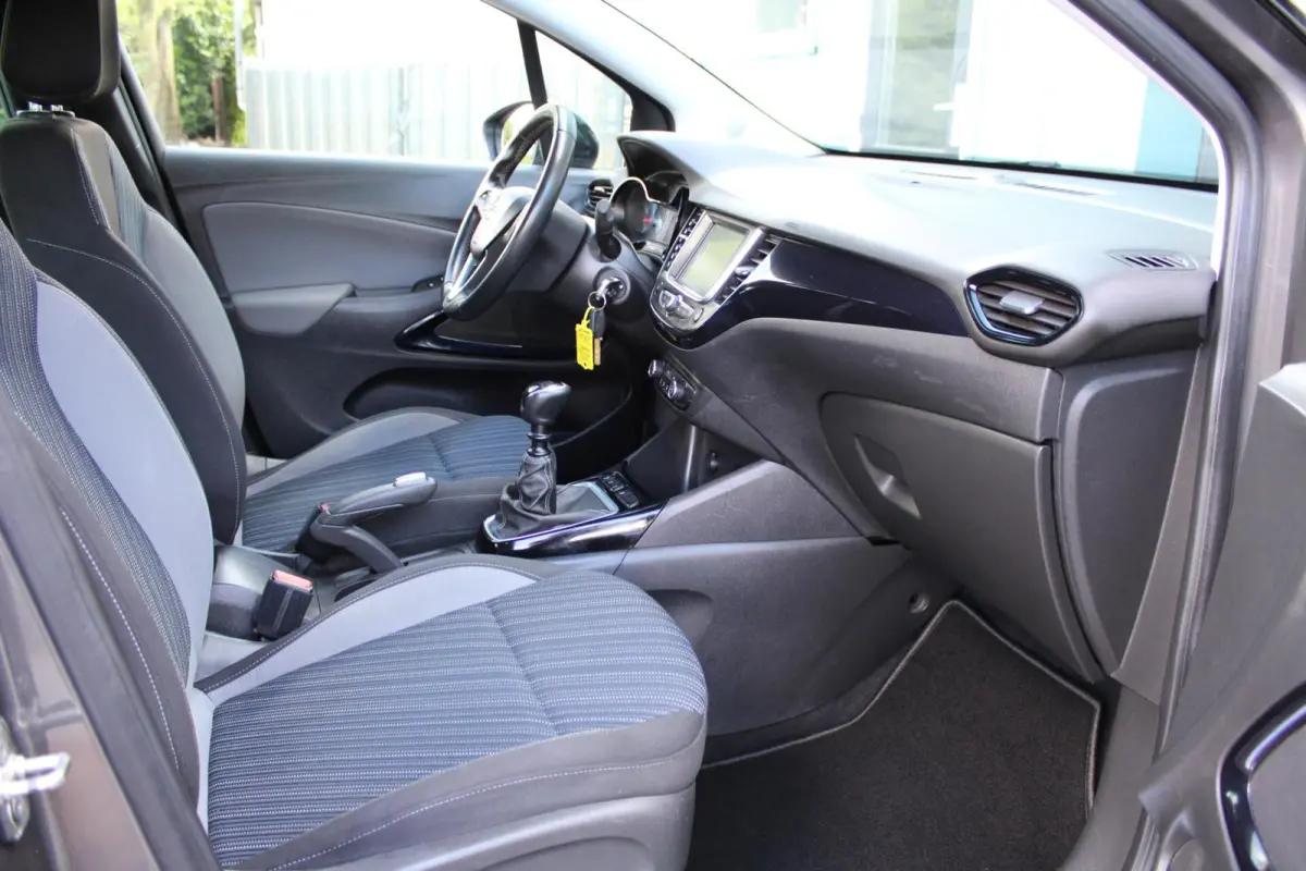 1.2 Turbo 120 Jaar Edition|Distributie Vervangen|Carplay|Airco|Inclusief winterset|