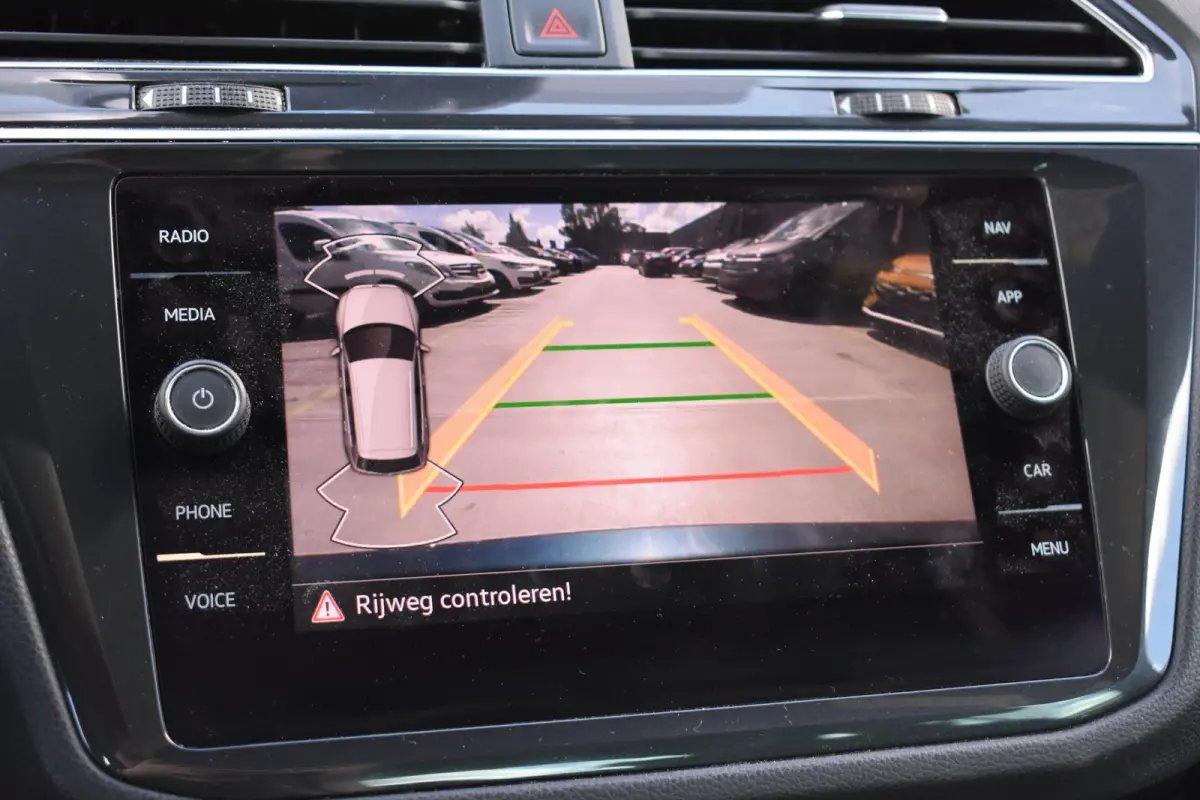 1.5 TSI 150PK R-Line Business+ DSG-7 | PANORAMA DAK | APP. CONNECT | CAMERA | NAVIGATIE | ADAPT. CRUISE | FULL LED | DAB+ | CLIMATE CONTROL