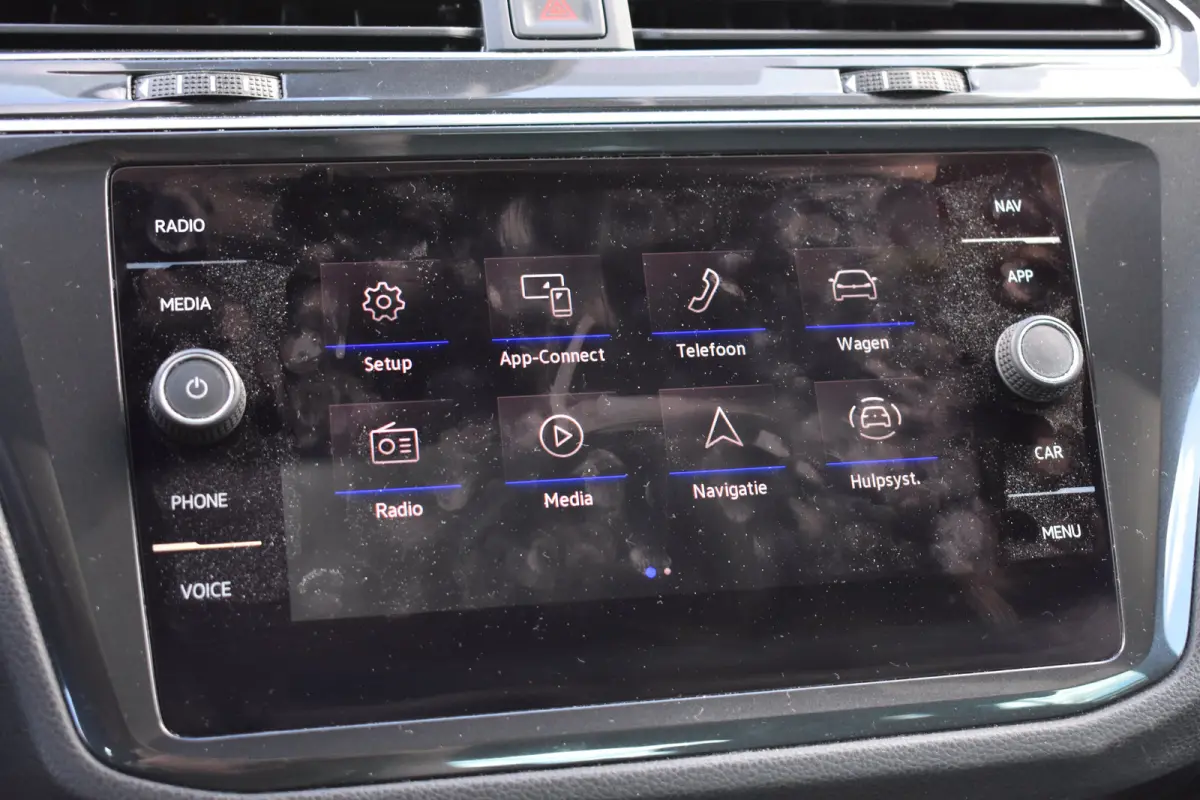 1.5 TSI 150PK R-Line Business+ DSG-7 | PANORAMA DAK | APP. CONNECT | CAMERA | NAVIGATIE | ADAPT. CRUISE | FULL LED | DAB+ | CLIMATE CONTROL