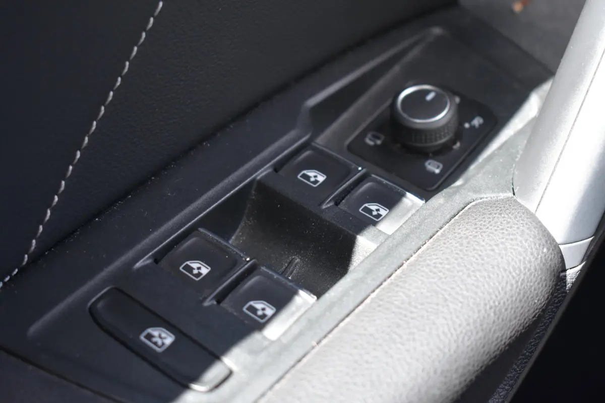 1.5 TSI 150PK R-Line Business+ DSG-7 | PANORAMA DAK | APP. CONNECT | CAMERA | NAVIGATIE | ADAPT. CRUISE | FULL LED | DAB+ | CLIMATE CONTROL