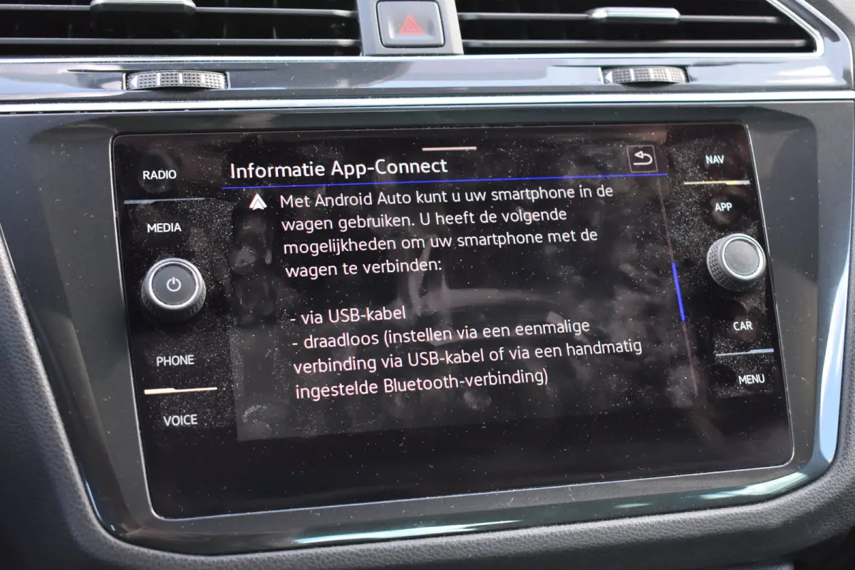 1.5 TSI 150PK R-Line Business+ DSG-7 | PANORAMA DAK | APP. CONNECT | CAMERA | NAVIGATIE | ADAPT. CRUISE | FULL LED | DAB+ | CLIMATE CONTROL