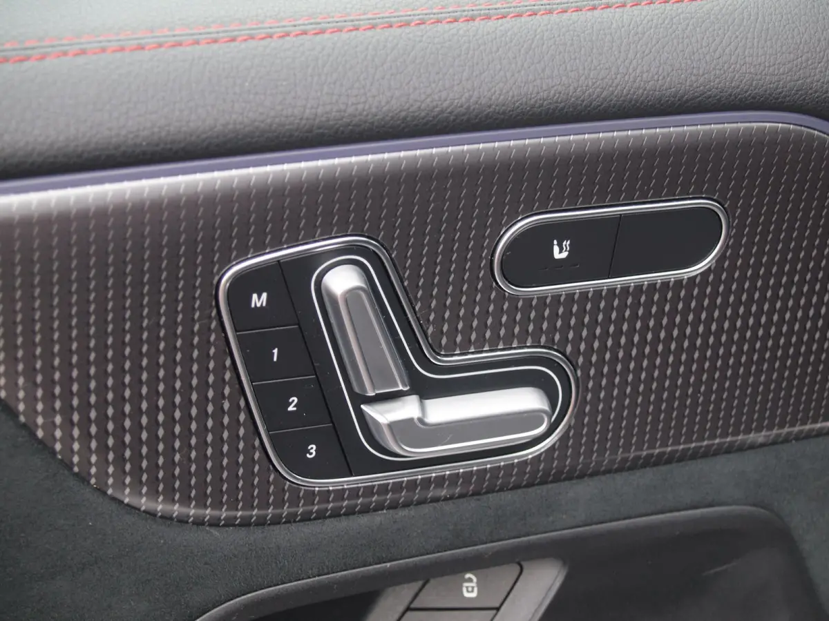 250 AMG Line 7 Persoons 67 kWh | SOH 94% | Panoramadak | 360 Camera | Burmester | Apple Carplay |