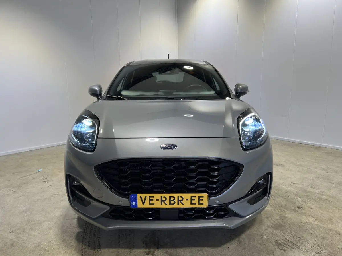 1.0 EcoBoost ST-Line | Parkeersensoren + Camera | Dodehoek detectie | Winterpakket |