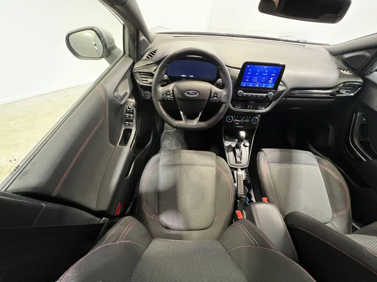 1.0 EcoBoost ST-Line | Parkeersensoren + Camera | Dodehoek detectie | Winterpakket |
