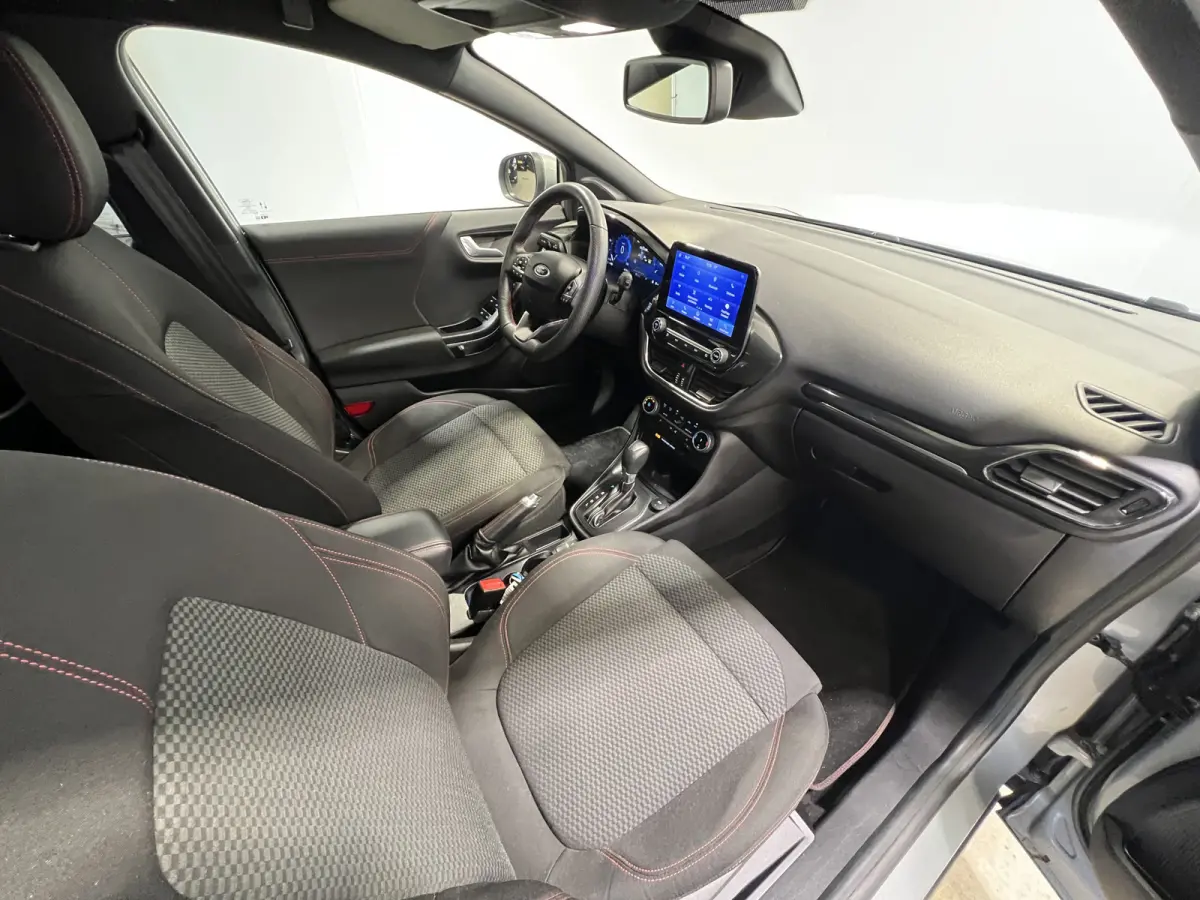 1.0 EcoBoost ST-Line | Parkeersensoren + Camera | Dodehoek detectie | Winterpakket |