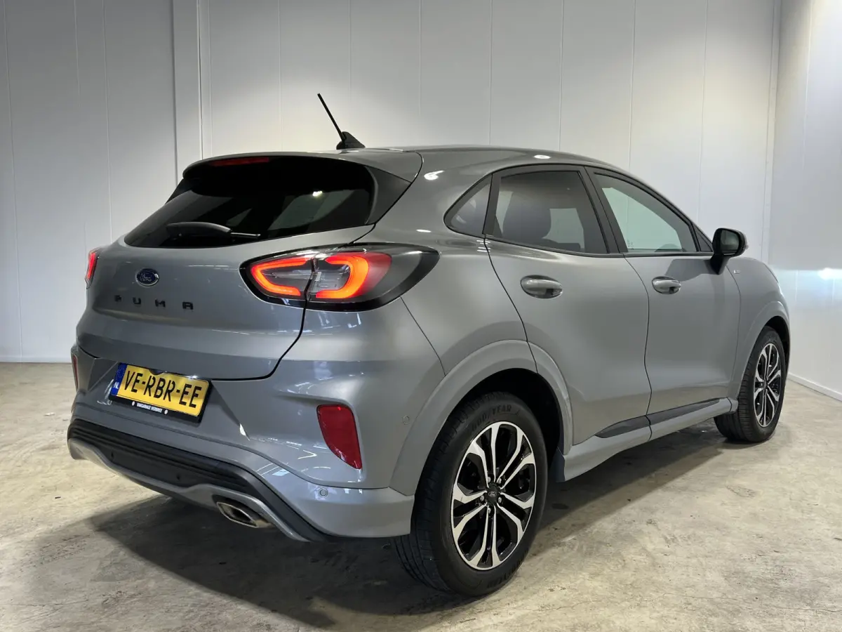 1.0 EcoBoost ST-Line | Parkeersensoren + Camera | Dodehoek detectie | Winterpakket |