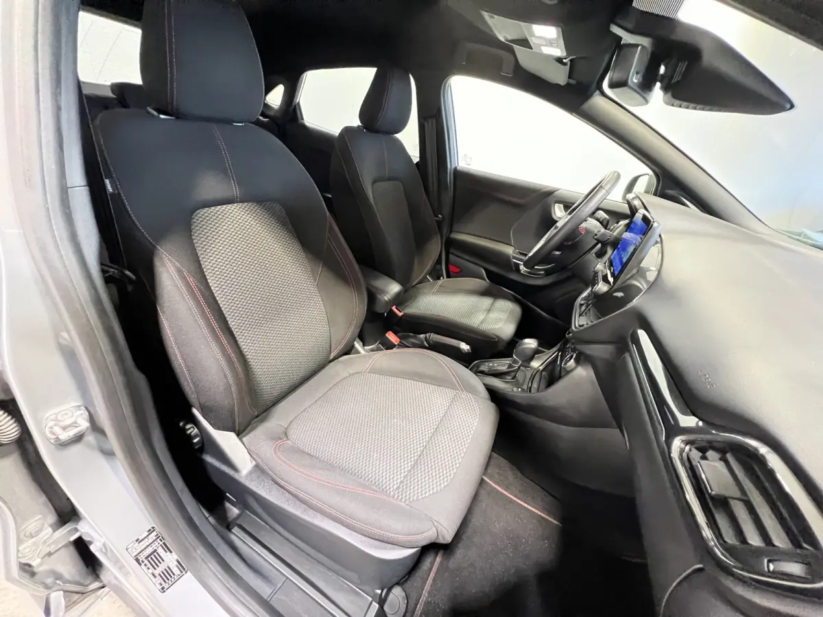 1.0 EcoBoost ST-Line | Parkeersensoren + Camera | Dodehoek detectie | Winterpakket |