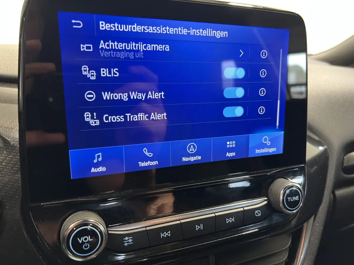 1.0 EcoBoost ST-Line | Parkeersensoren + Camera | Dodehoek detectie | Winterpakket |